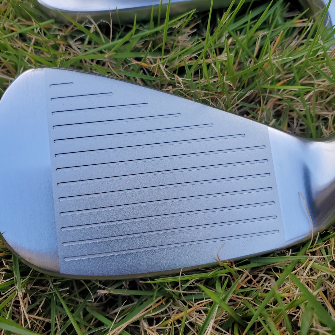 Juego de hierros de golf P790  - Golf Equipment Set reseña y precio